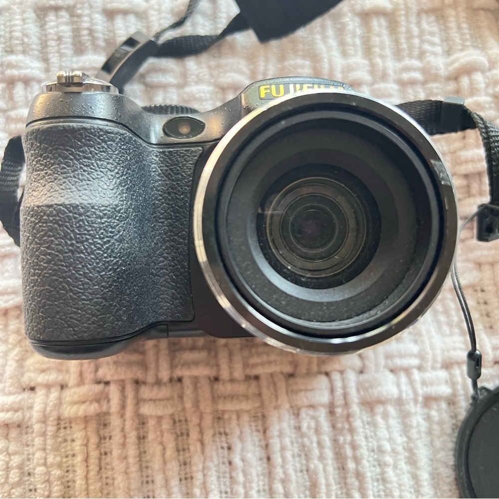 Fujifilm FinePix S2850HD digital Camera for parts